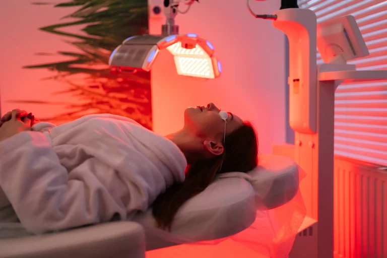 Why Contrast Therapy Is the Ultimate Wellness Trend You Need to Try
